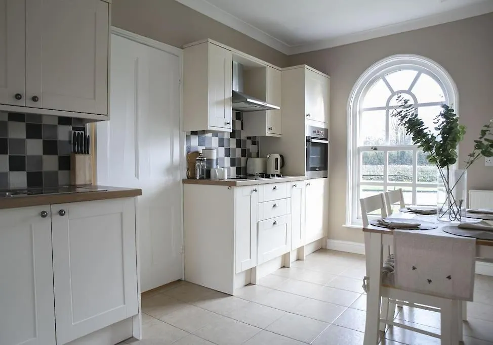 Walshford Lodge Cowthorpe